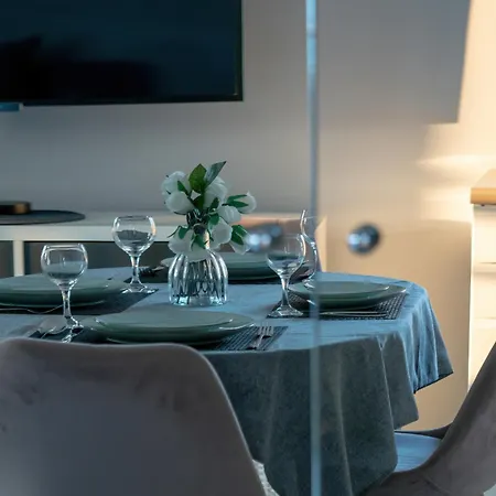 Przestronny & Elegancki Apartament W Gdyni Z Parkingiem I Wanna By Renters 格丁尼亚